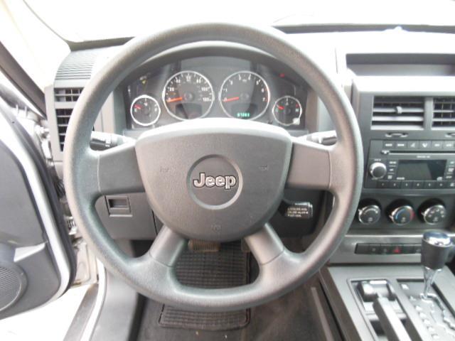 2009 Jeep Liberty 2006.5 EX