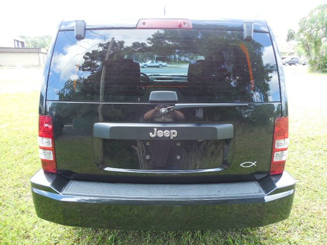 2009 Jeep Liberty Extended Cab V8 LT W/1lt