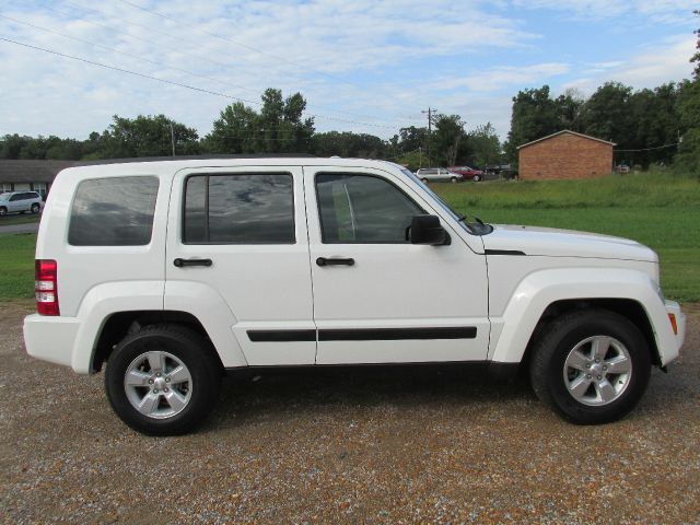 2010 Jeep Liberty Elk Conversion Van