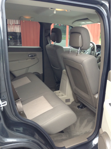 2010 Jeep Liberty Elk Conversion Van