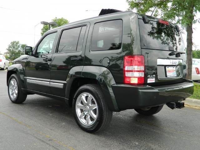 2010 Jeep Liberty SLT 25