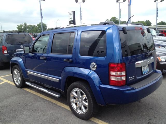 2010 Jeep Liberty SLT 25