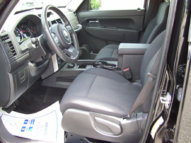 2011 Jeep Liberty ION 2 Automatic