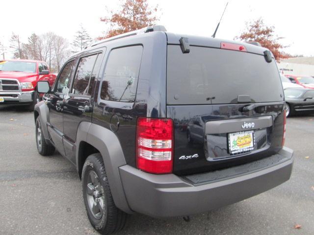 2011 Jeep Liberty Level2