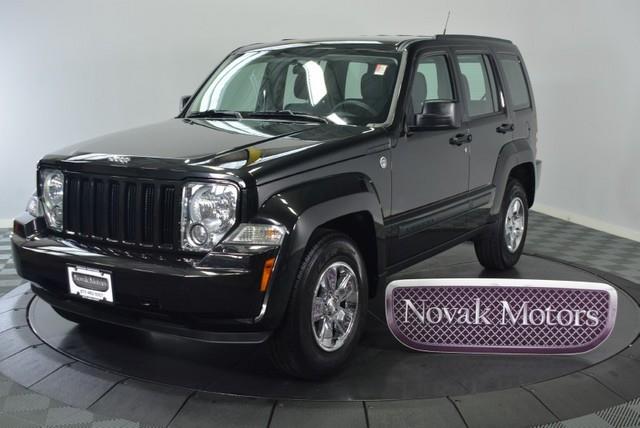 2011 Jeep Liberty 545I 6-spd MANU