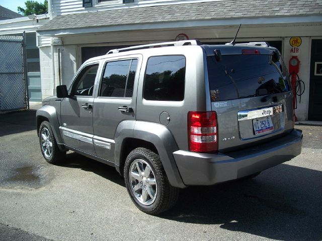 2012 Jeep Liberty Slt/dvd//quad Seats//leather