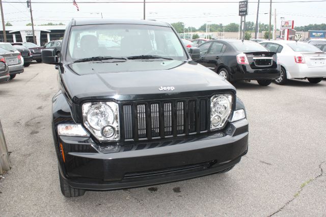 2012 Jeep Liberty Extended Cab V8 LT W/1lt