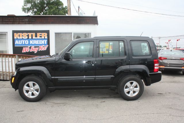 2012 Jeep Liberty Extended Cab V8 LT W/1lt