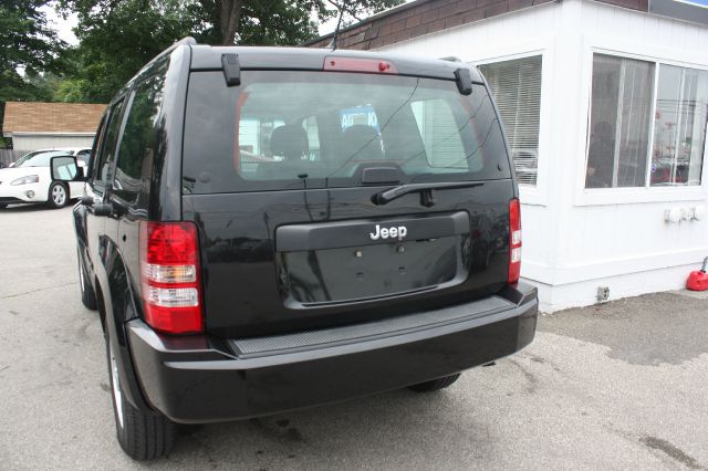 2012 Jeep Liberty Extended Cab V8 LT W/1lt