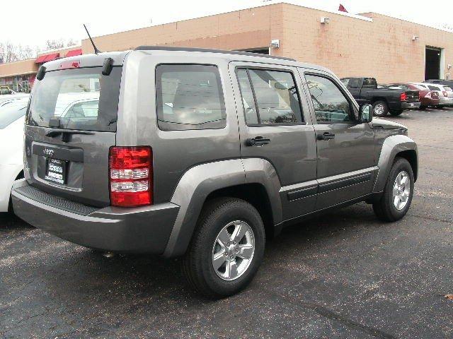 2012 Jeep Liberty Unknown