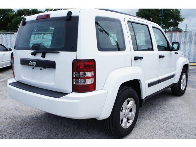 2012 Jeep Liberty Unknown