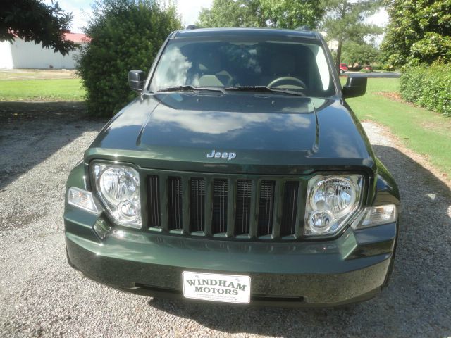 2012 Jeep Liberty Extended Cab V8 LT W/1lt