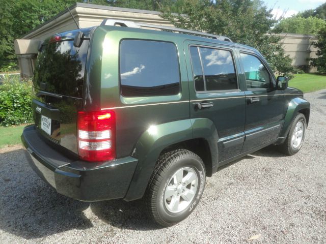 2012 Jeep Liberty Extended Cab V8 LT W/1lt