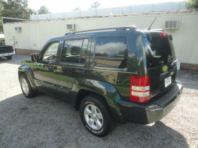 2012 Jeep Liberty Extended Cab V8 LT W/1lt