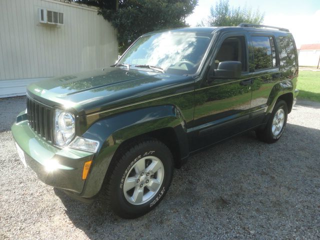 2012 Jeep Liberty Extended Cab V8 LT W/1lt