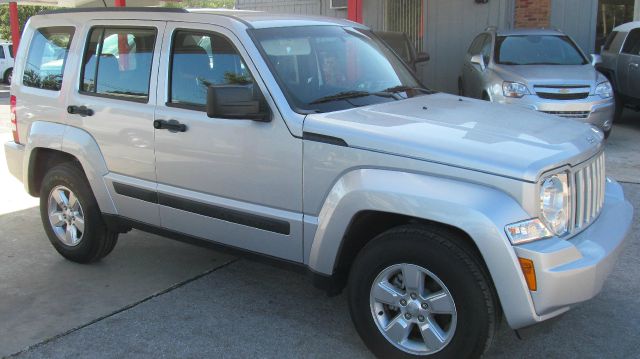 2012 Jeep Liberty Extended Cab V8 LT W/1lt