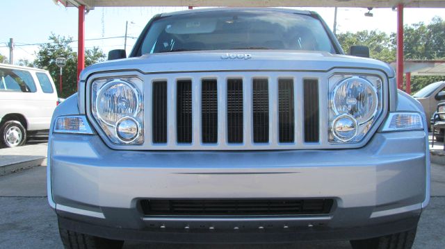 2012 Jeep Liberty Extended Cab V8 LT W/1lt