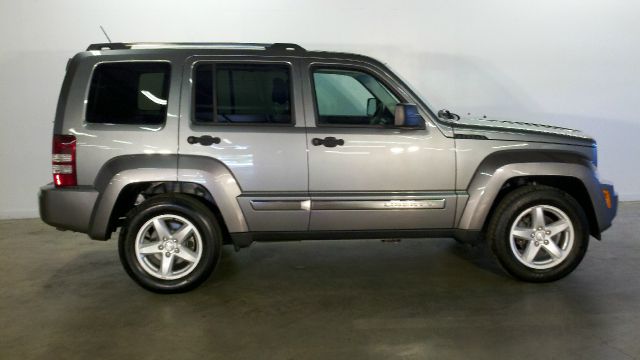 2012 Jeep Liberty Super