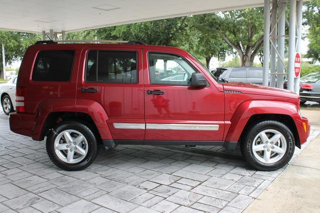 2012 Jeep Liberty SLT 25