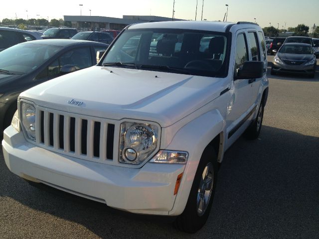 2012 Jeep Liberty Extended Cab V8 LT W/1lt