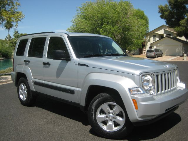 2012 Jeep Liberty Extended Cab V8 LT W/1lt