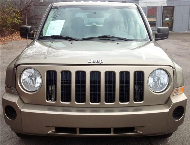 2007 Jeep Patriot Extended Cab V8 LT W/1lt