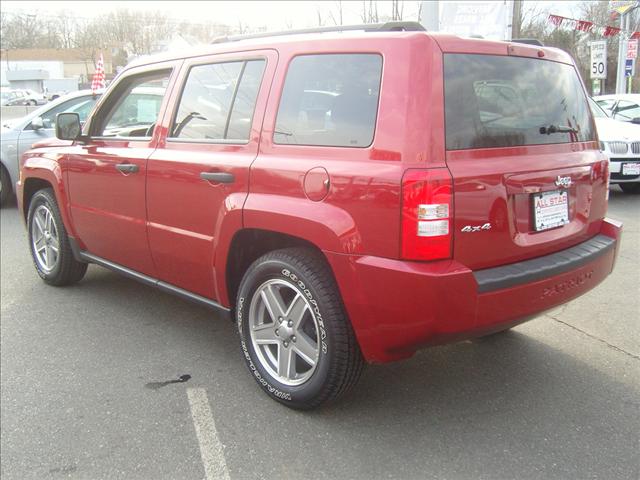 2007 Jeep Patriot Bucket