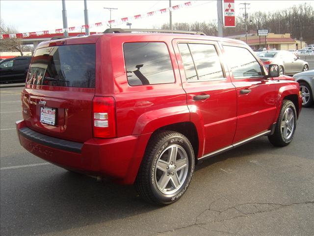 2007 Jeep Patriot Bucket