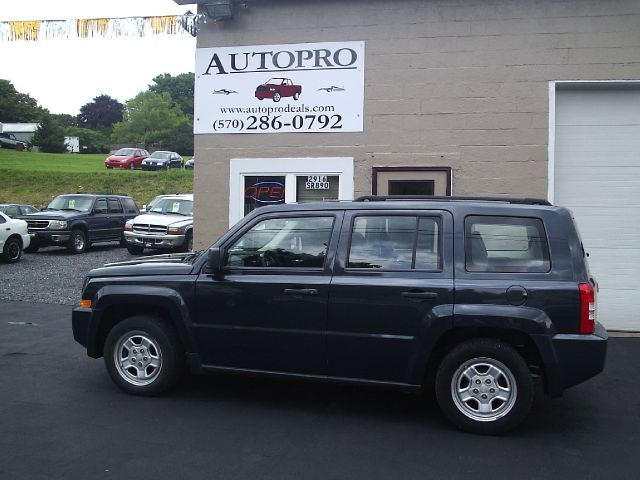 2008 Jeep Patriot Extended Cab V8 LT W/1lt