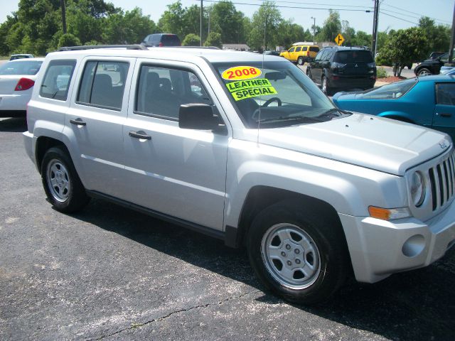 2008 Jeep Patriot Extended Cab V8 LT W/1lt