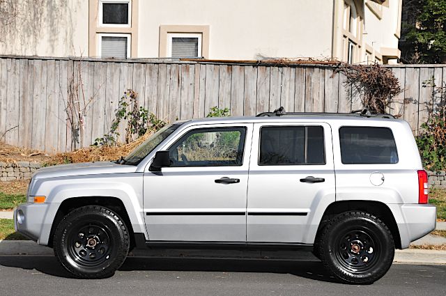 2009 Jeep Patriot Elk Conversion Van