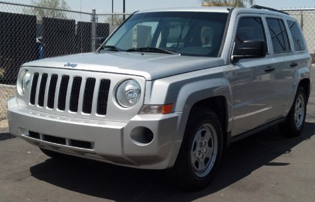 2009 Jeep Patriot Extended Cab V8 LT W/1lt