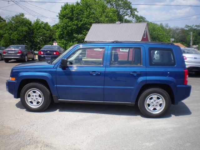 2010 Jeep Patriot Elk Conversion Van