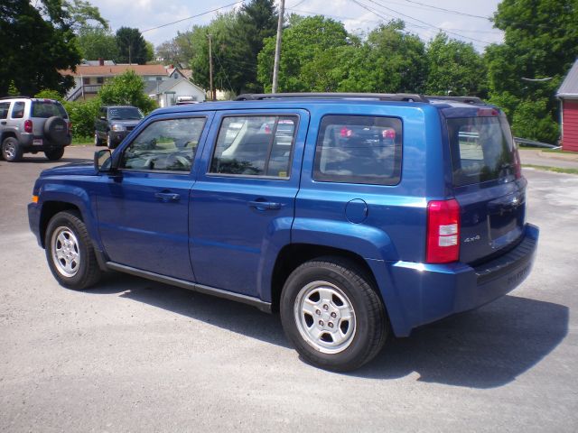 2010 Jeep Patriot Elk Conversion Van