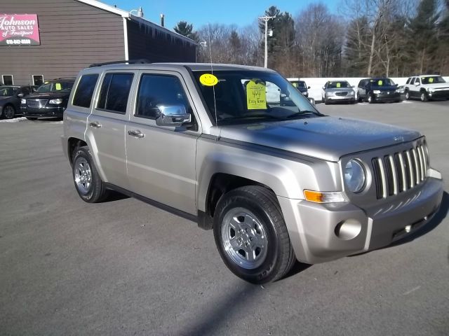 2010 Jeep Patriot Elk Conversion Van