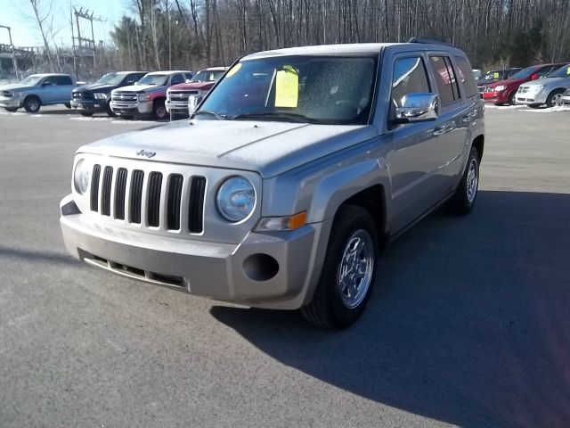 2010 Jeep Patriot Elk Conversion Van