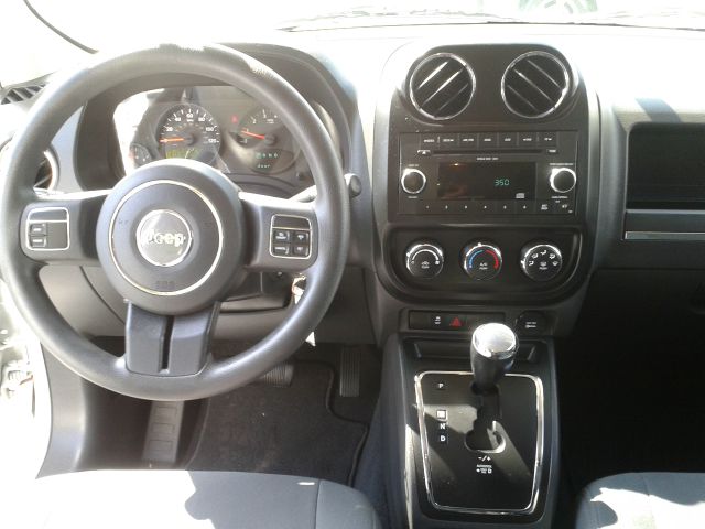 2011 Jeep Patriot Ram 3500 Diesel 2-WD