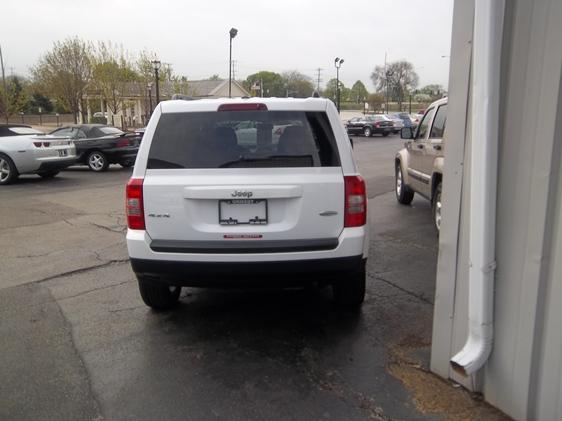 2011 Jeep Patriot Ram 3500 Diesel 2-WD