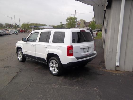 2011 Jeep Patriot Ram 3500 Diesel 2-WD