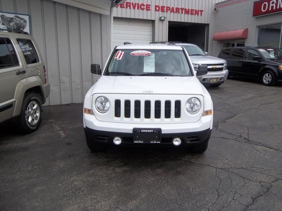 2011 Jeep Patriot Ram 3500 Diesel 2-WD