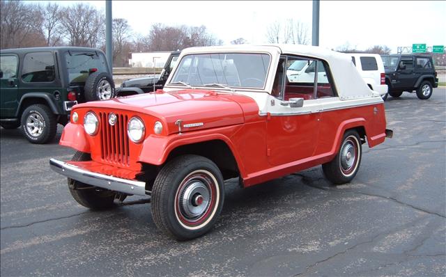 1968 Jeep Willys XLT Superduty Flatbed 4x4