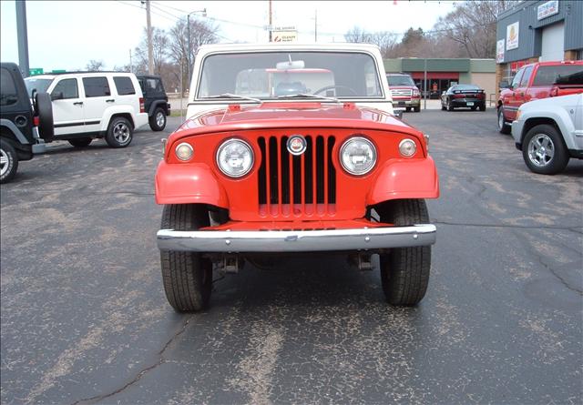 1968 Jeep Willys XLT Superduty Flatbed 4x4