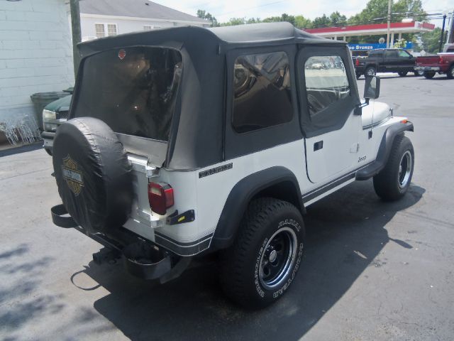 1988 Jeep Wrangler SLT 2WD Extended Cab