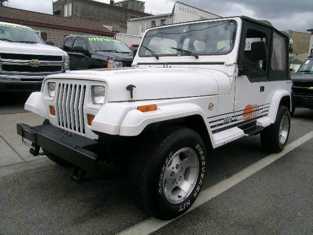 1989 Jeep Wrangler SE AWD Van