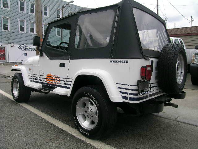 1989 Jeep Wrangler SE AWD Van