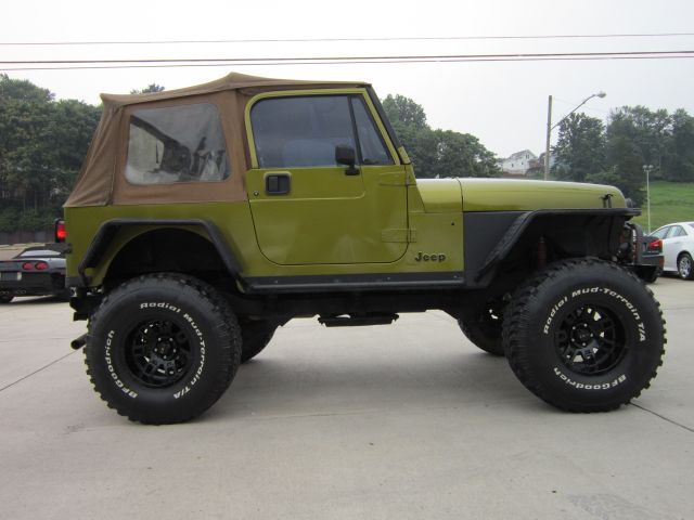 1992 Jeep Wrangler SV 4X4 VTP