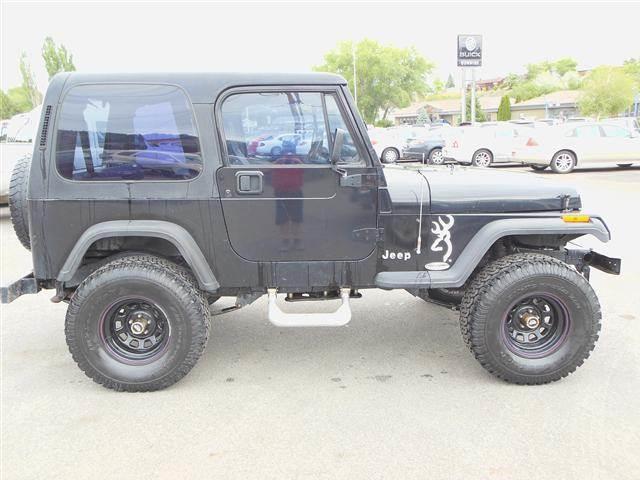 1995 Jeep Wrangler 4WD LX MT