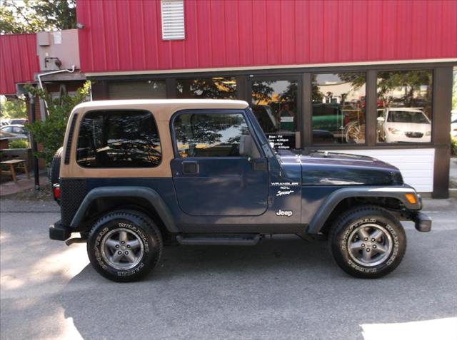 1997 Jeep Wrangler 3.0i AWD Very Clean