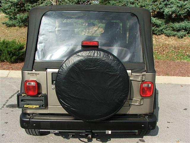 2004 Jeep Wrangler 2005 Nissan LE Platinum