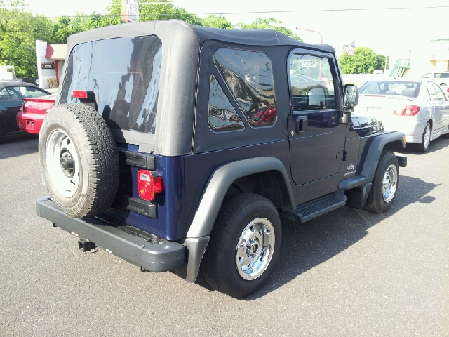 2004 Jeep Wrangler SE